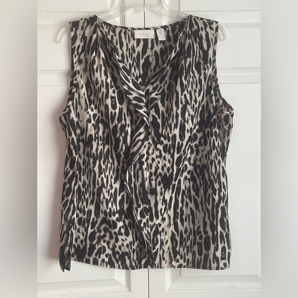 Chico’s Animal Print Sleeveless Ruffle Front Top Size 2 (12 Large)